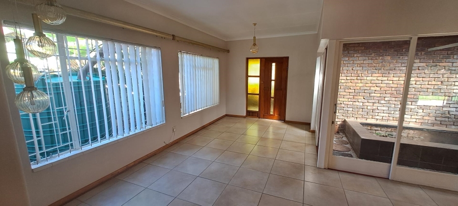 5 Bedroom Property for Sale in Doornpoort Gauteng