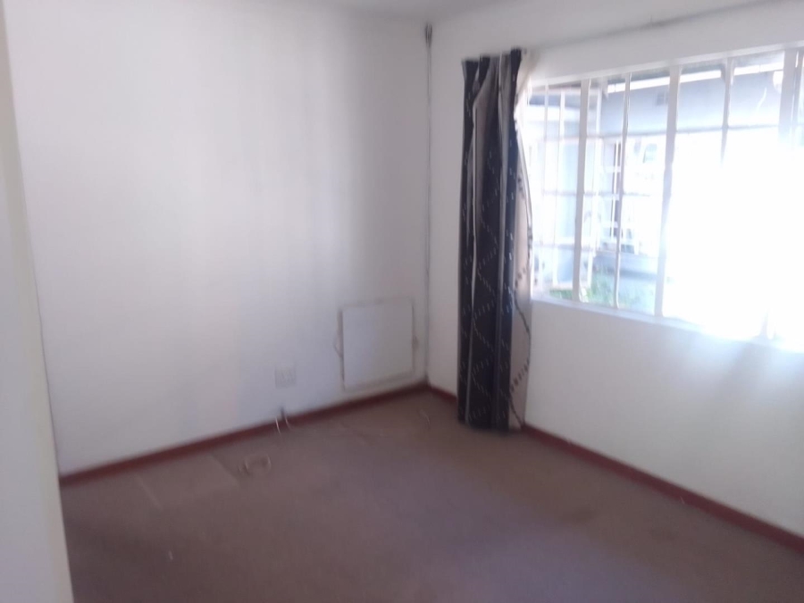 To Let 2 Bedroom Property for Rent in Silvamonte Gauteng