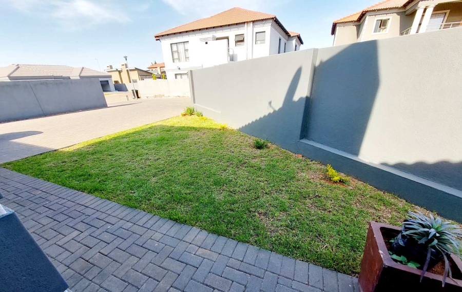 3 Bedroom Property for Sale in The Orchards Gauteng