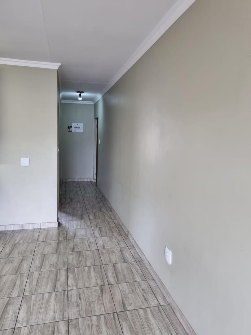 2 Bedroom Property for Sale in Noordwyk Gauteng