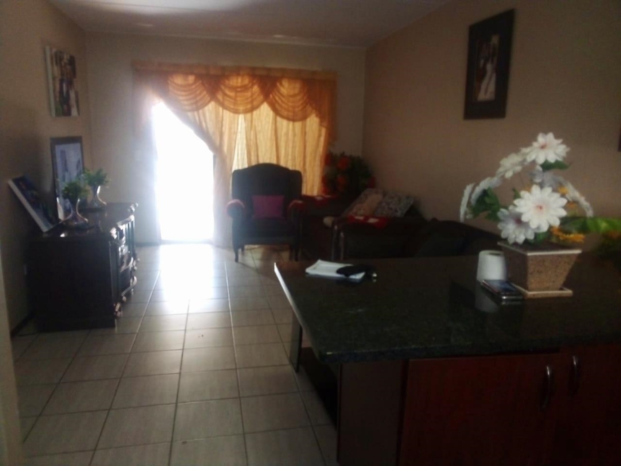 2 Bedroom Property for Sale in Terenure Gauteng
