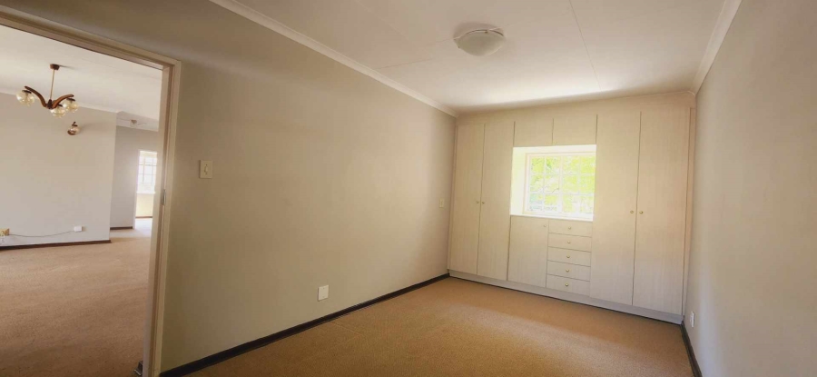 To Let 3 Bedroom Property for Rent in Glenvista Gauteng