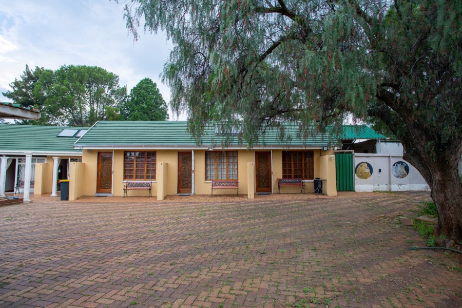 17 Bedroom Property for Sale in Eikenhof Gauteng