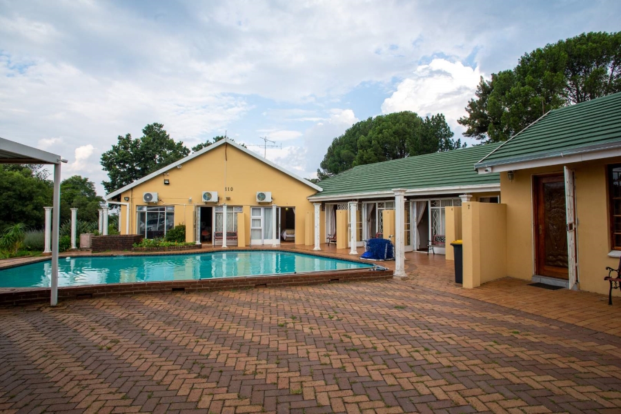 17 Bedroom Property for Sale in Eikenhof Gauteng