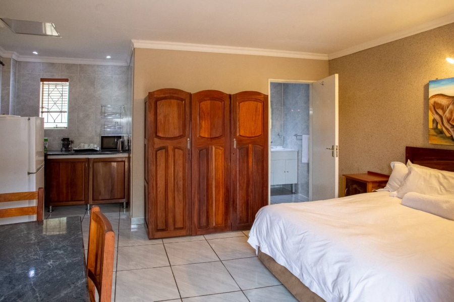 17 Bedroom Property for Sale in Eikenhof Gauteng