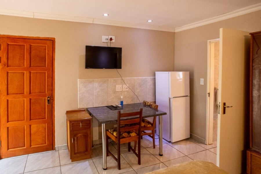 17 Bedroom Property for Sale in Eikenhof Gauteng