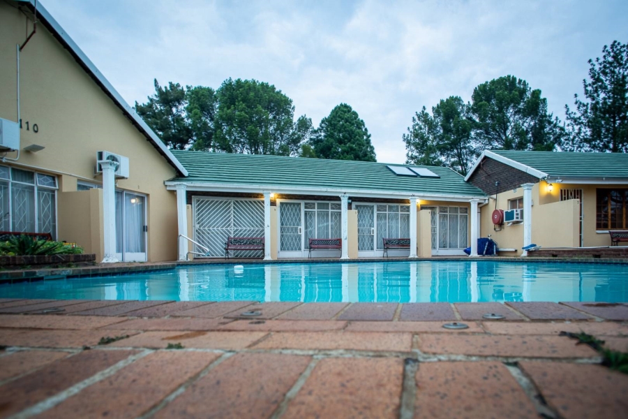 17 Bedroom Property for Sale in Eikenhof Gauteng