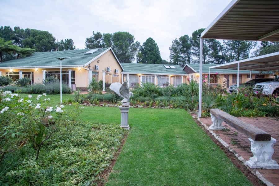 17 Bedroom Property for Sale in Eikenhof Gauteng