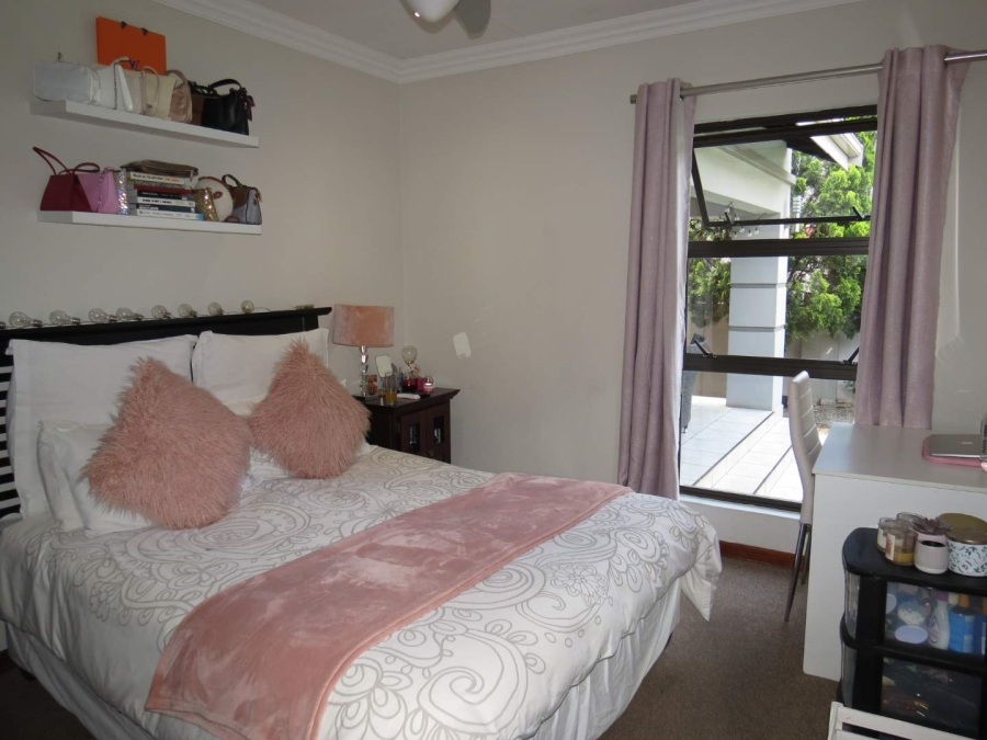 4 Bedroom Property for Sale in Greenstone Hill Gauteng