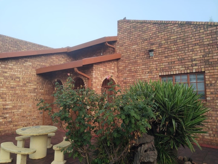 2 Bedroom Property for Sale in Bakerton Gauteng