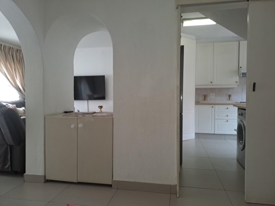 To Let 3 Bedroom Property for Rent in River Club Gauteng