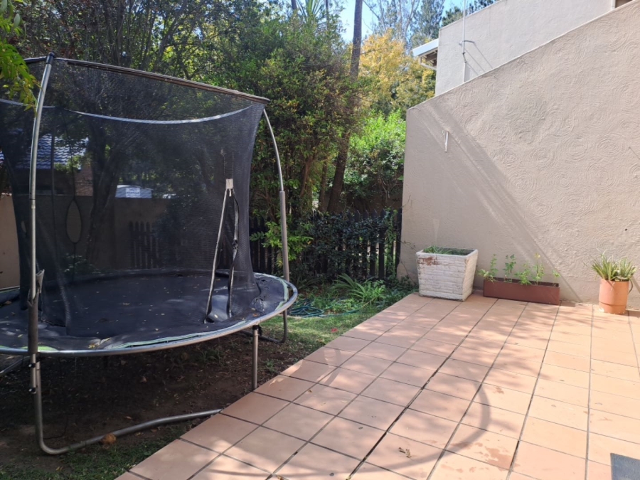 To Let 3 Bedroom Property for Rent in River Club Gauteng