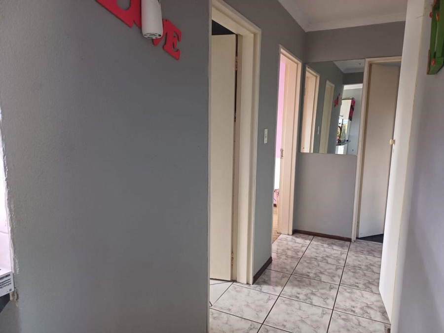 3 Bedroom Property for Sale in Verwoerdpark Gauteng