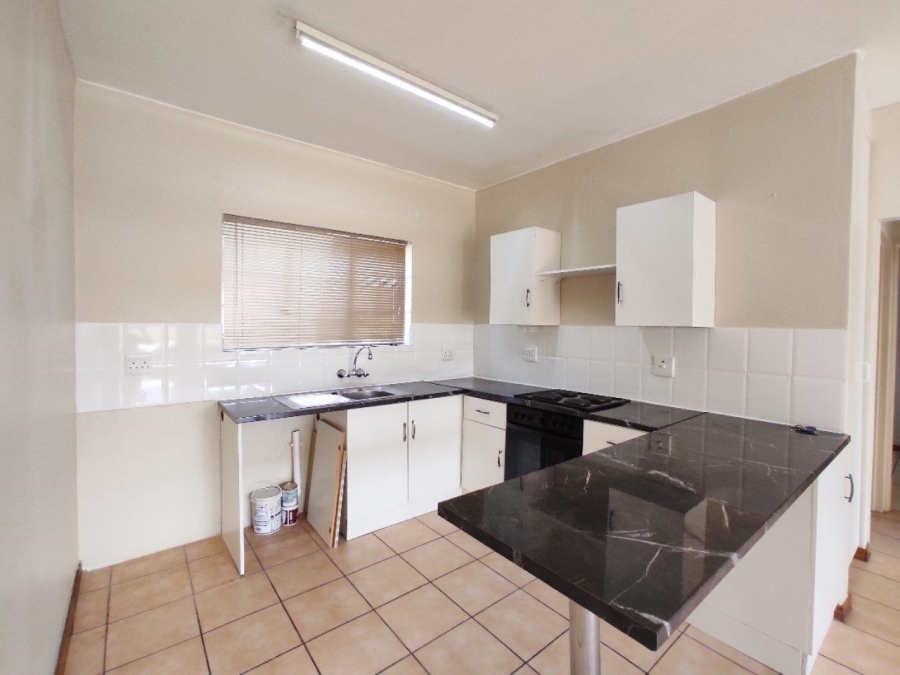 To Let 2 Bedroom Property for Rent in Ferndale Gauteng