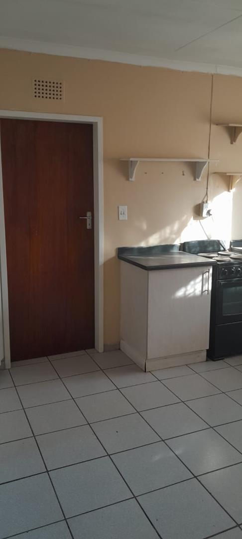 To Let 1 Bedroom Property for Rent in Freeway Park Gauteng