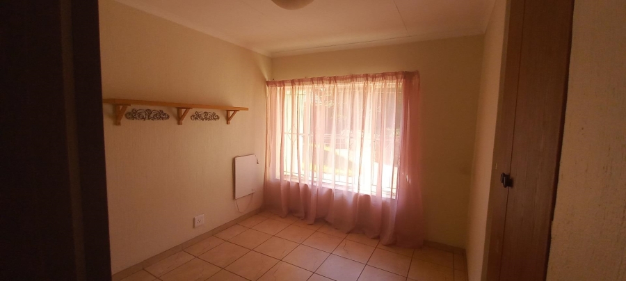 To Let 3 Bedroom Property for Rent in Pierre Van Ryneveld Gauteng