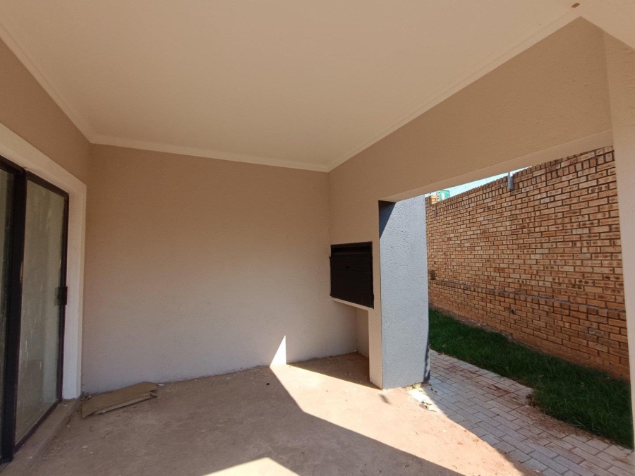 4 Bedroom Property for Sale in Rua Vista Gauteng