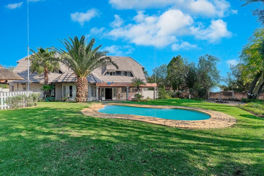 5 Bedroom Property for Sale in Sunninghill Gauteng