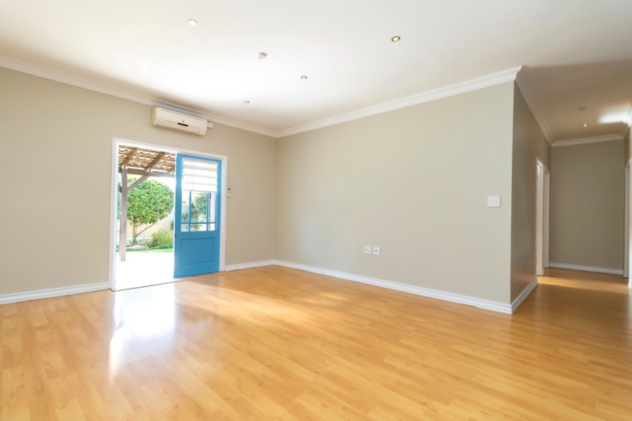 3 Bedroom Property for Sale in Broadacres Gauteng