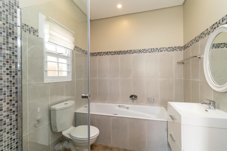 3 Bedroom Property for Sale in Broadacres Gauteng