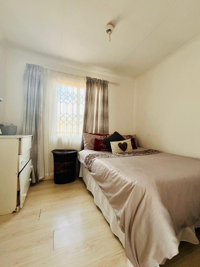3 Bedroom Property for Sale in Protea Glen Gauteng