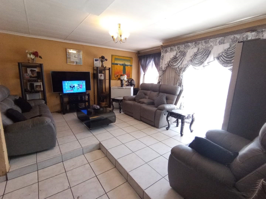 2 Bedroom Property for Sale in Klipfontein View Gauteng