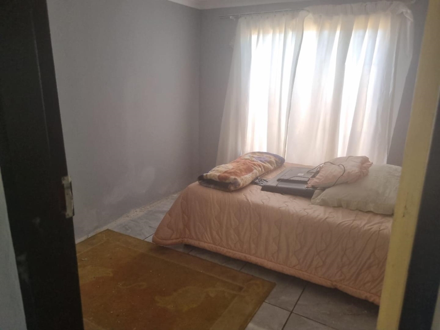 To Let 1 Bedroom Property for Rent in Vosloorus Gauteng