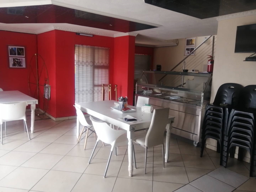 3 Bedroom Property for Sale in Tokoza Gardens Gauteng