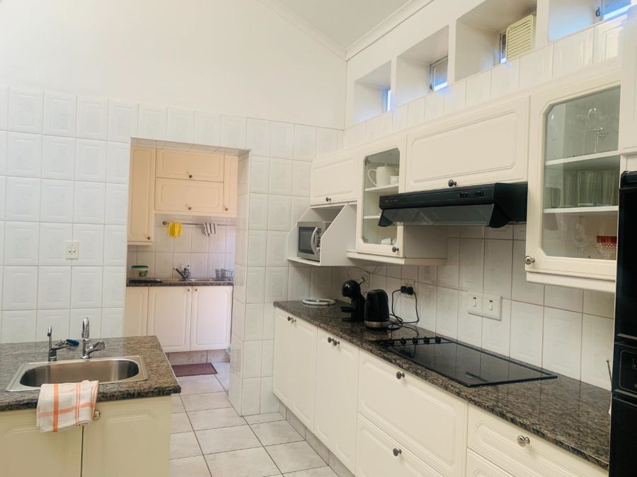 To Let 4 Bedroom Property for Rent in Kensington Gauteng