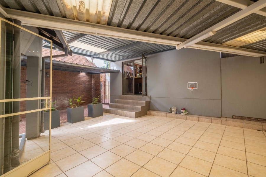4 Bedroom Property for Sale in Pierre Van Ryneveld Gauteng
