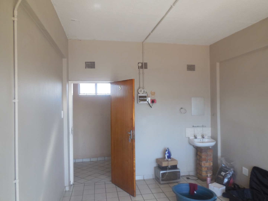 To Let 1 Bedroom Property for Rent in East Lynne Gauteng