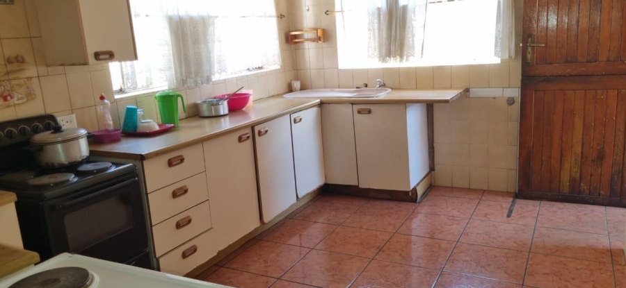 10 Bedroom Property for Sale in Rosettenville Gauteng