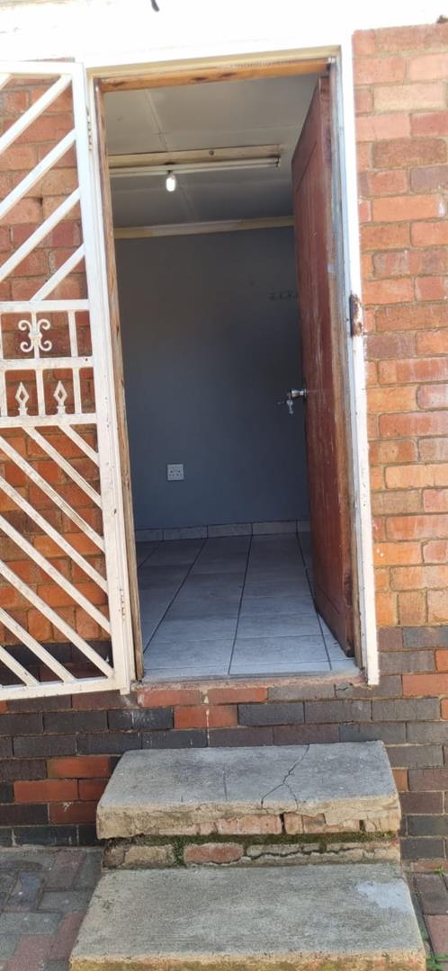 10 Bedroom Property for Sale in Rosettenville Gauteng