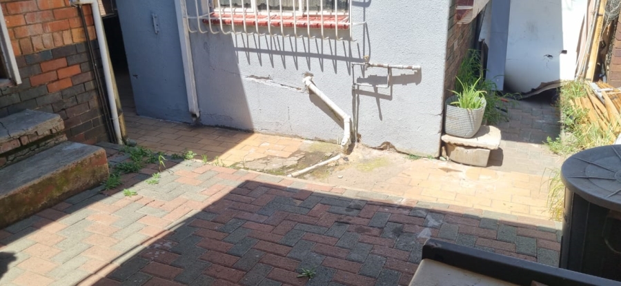 10 Bedroom Property for Sale in Rosettenville Gauteng