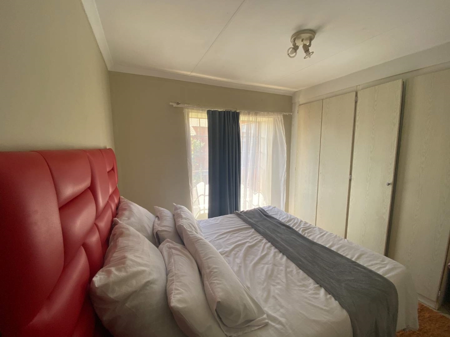 2 Bedroom Property for Sale in Wonderpark Estate Gauteng