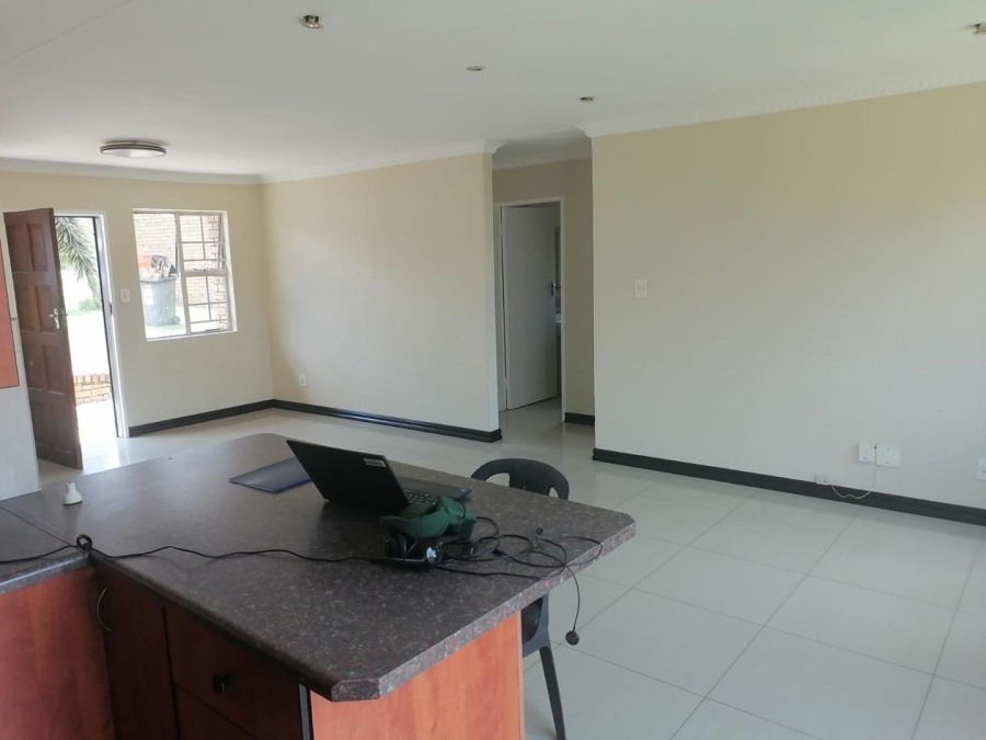 3 Bedroom Property for Sale in Halfway Gardens Gauteng