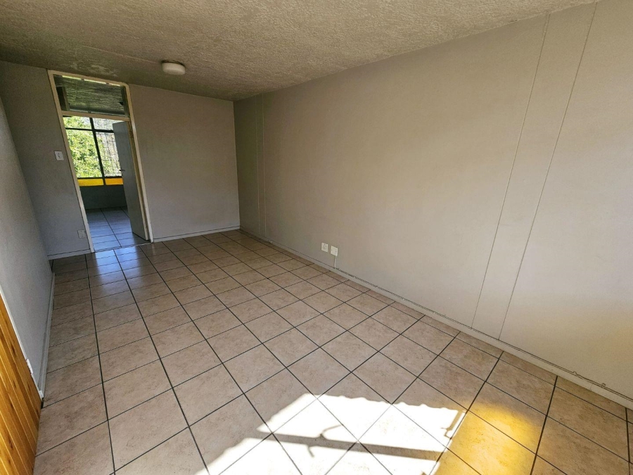 To Let 1 Bedroom Property for Rent in Kilner Park Gauteng
