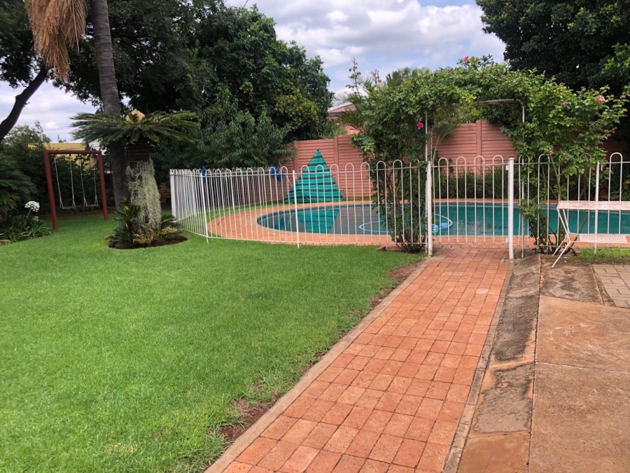 3 Bedroom Property for Sale in Kwaggasrand Gauteng