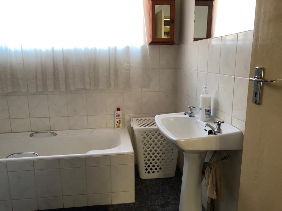 3 Bedroom Property for Sale in Kwaggasrand Gauteng