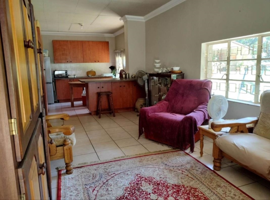 9 Bedroom Property for Sale in Raslouw A H Gauteng