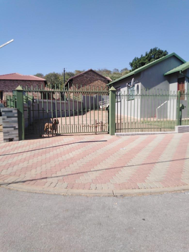 2 Bedroom Property for Sale in Morula View Gauteng