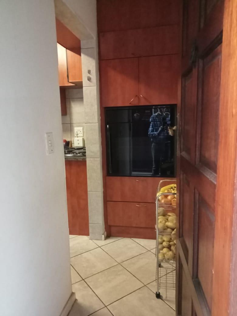 2 Bedroom Property for Sale in Doornpoort Gauteng