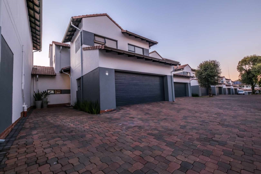 4 Bedroom Property for Sale in Sharonlea Gauteng