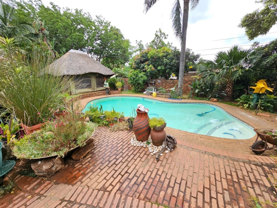 4 Bedroom Property for Sale in Ninapark Gauteng