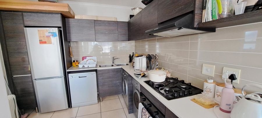 1 Bedroom Property for Sale in Olivedale Gauteng