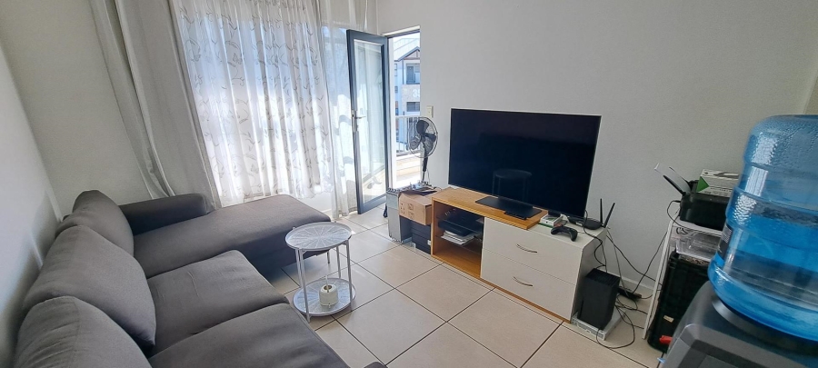 1 Bedroom Property for Sale in Olivedale Gauteng