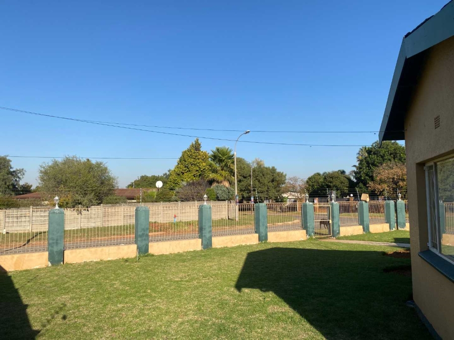 3 Bedroom Property for Sale in Witpoortjie Gauteng