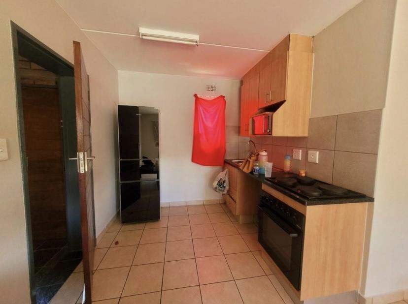 2 Bedroom Property for Sale in Olifantsvlei Gauteng