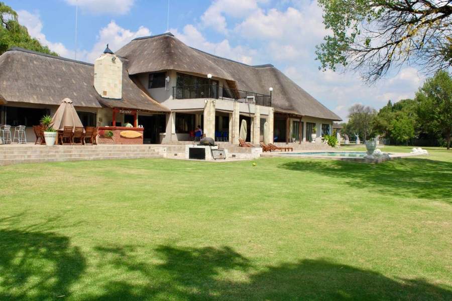 7 Bedroom Property for Sale in Kaalplaats Gauteng