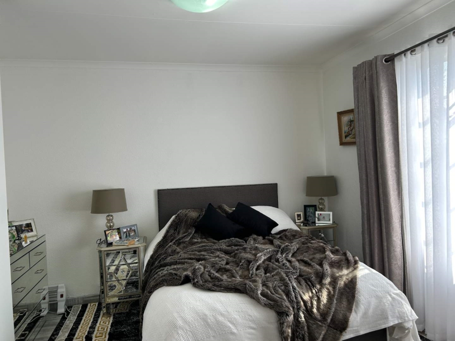 2 Bedroom Property for Sale in Sunward Park Gauteng